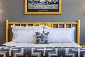 Brewster Mountain Lodge