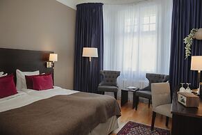 Home Hotel Drott