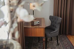 Home Hotel Drott