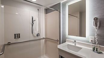 Best Western Paramus Hotel & Suites