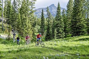 Huntley Lodge at Big Sky Resort