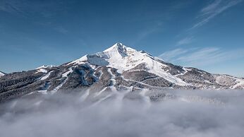Huntley Lodge at Big Sky Resort