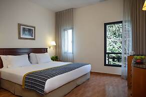 Ruth Zefat By Dan Hotels
