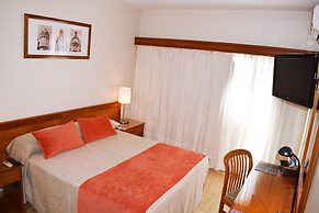 Hotel Solans Carlton