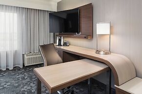 Courtyard by Marriott Toronto Vaughan