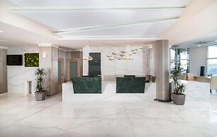 Portes Beach Hotel