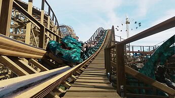 Sea World Resort
