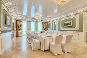 President Hotel