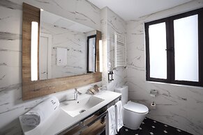 Petit Palace Arana