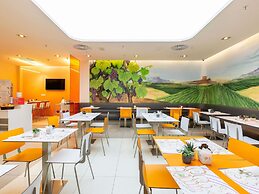 Hotel ibis Styles Madrid Prado