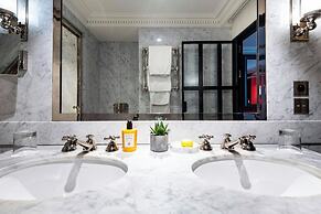 Hôtel de Berri Champs-Élysées, a Luxury Collection Hotel
