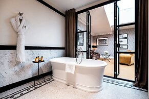 Hôtel de Berri Champs-Élysées, a Luxury Collection Hotel