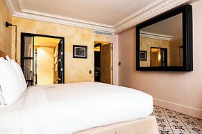 Hôtel de Berri Champs-Élysées, a Luxury Collection Hotel