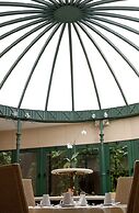 Hera Hotel