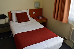 Devere Hotel