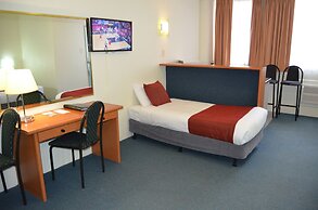 Devere Hotel