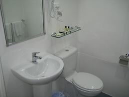 Devere Hotel