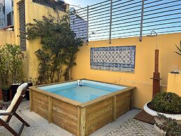 Solar Do Castelo, a Lisbon Heritage Collection