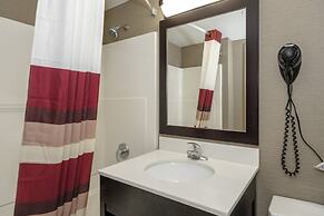 Red Roof Inn & Suites Newburgh – Stewart Airport/ West Point