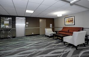 Red Roof Inn & Suites Newburgh – Stewart Airport/ West Point
