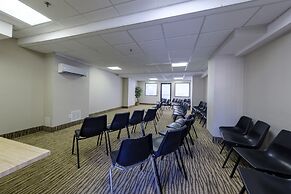 Red Roof Inn & Suites Newburgh – Stewart Airport/ West Point