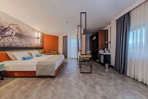 Best Western Plus Khan Hotel