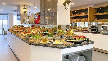 Best Western Plus Khan Hotel