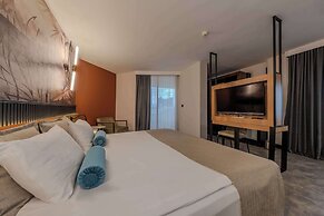 Best Western Plus Khan Hotel