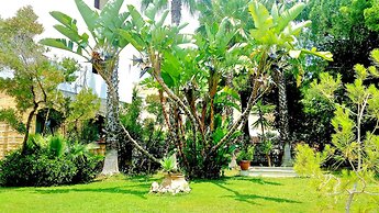 Hotel Akrabello