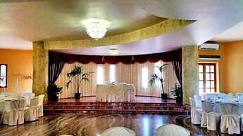 Hotel Akrabello
