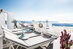 On The Rocks Hotel