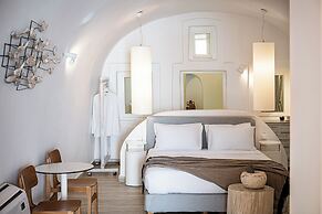 On The Rocks Hotel