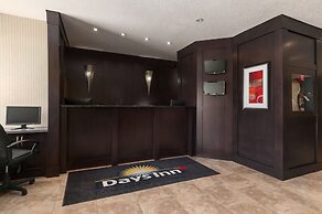 Days Inn by Wyndham Calgary Northwest