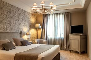 Vincci Lys Hotel