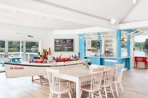 The Tides Inn