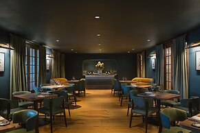 The Tides Inn
