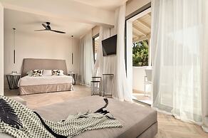 Ino Hotel & Suites