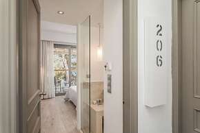 Ino Hotel & Suites
