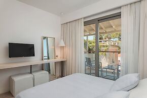 Ino Hotel & Suites