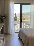 Ino Hotel & Suites