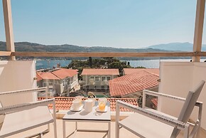Ino Hotel & Suites