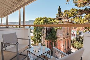 Ino Hotel & Suites