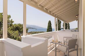 Ino Hotel & Suites