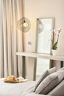 Ino Hotel & Suites