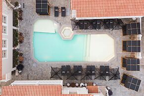 Ino Hotel & Suites