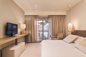Ino Hotel & Suites