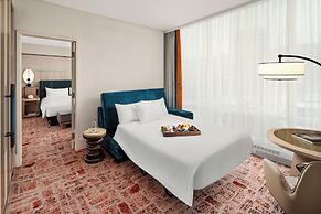 Sofitel Montreal Golden Mile