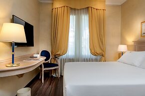 Hotel De Londres