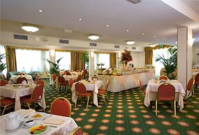 Hotel De Londres
