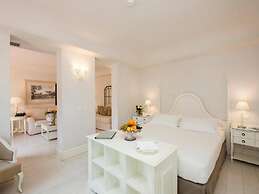 Villa Athena Resort